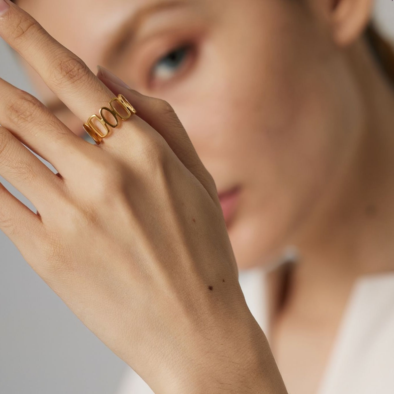 Adjustable Geometric Ring