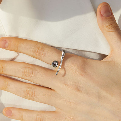 Adjustable Asymmetrical Organic Ring