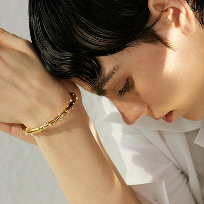 Bracelet manchette en perles biologiques Helen