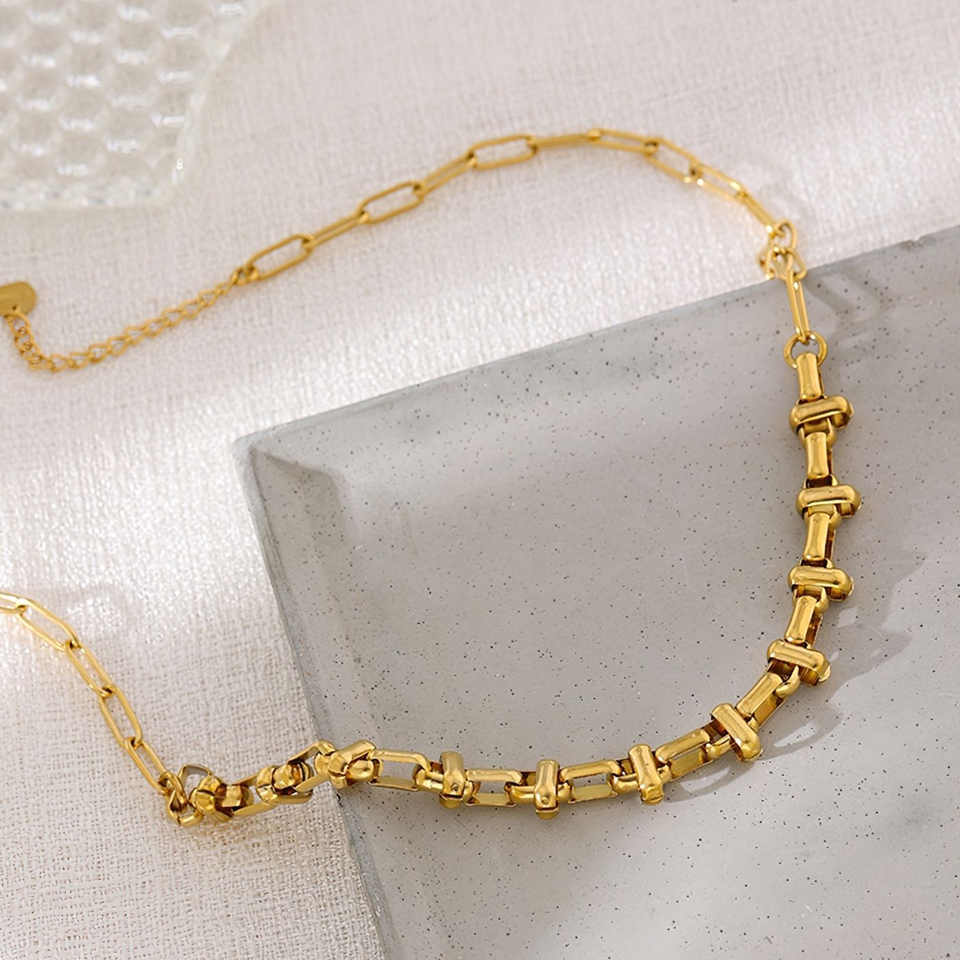 Irregular Chain Necklace