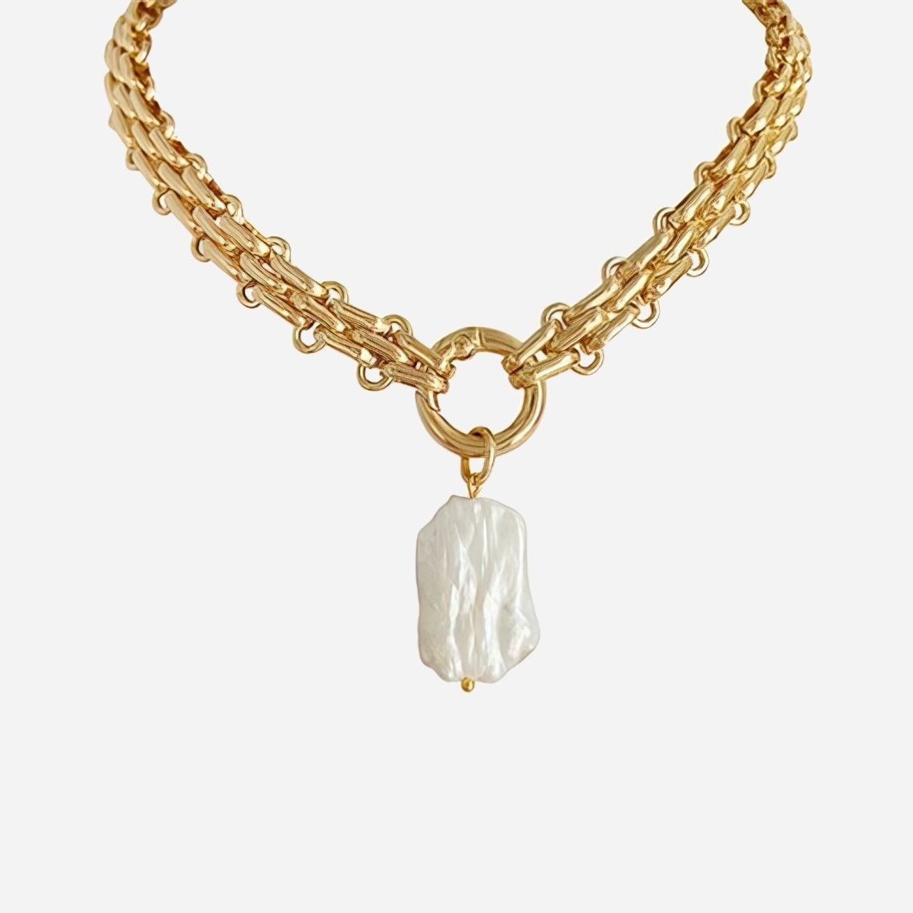 Thick Necklace with Pearl Pendant