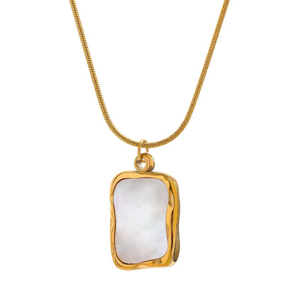 Mother of Pearl Pendant Necklace