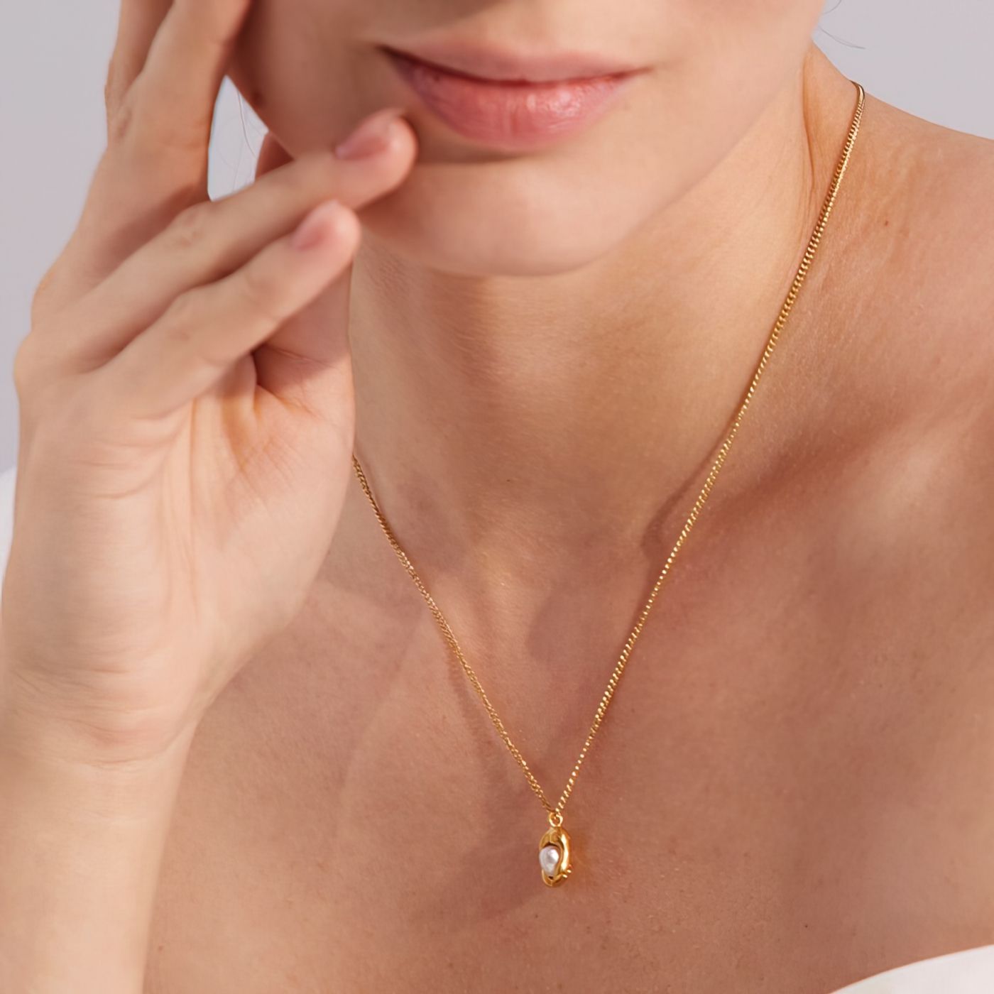 Baroque Pearl Pendant Necklace