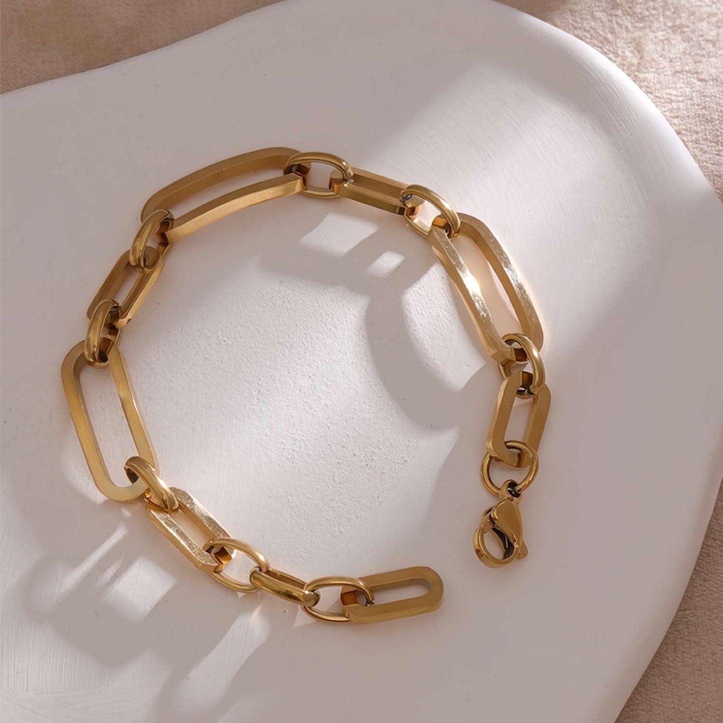 Bracelet with Large Asymmetrical Links