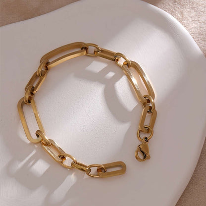 Bracelet with Large Asymmetrical Links