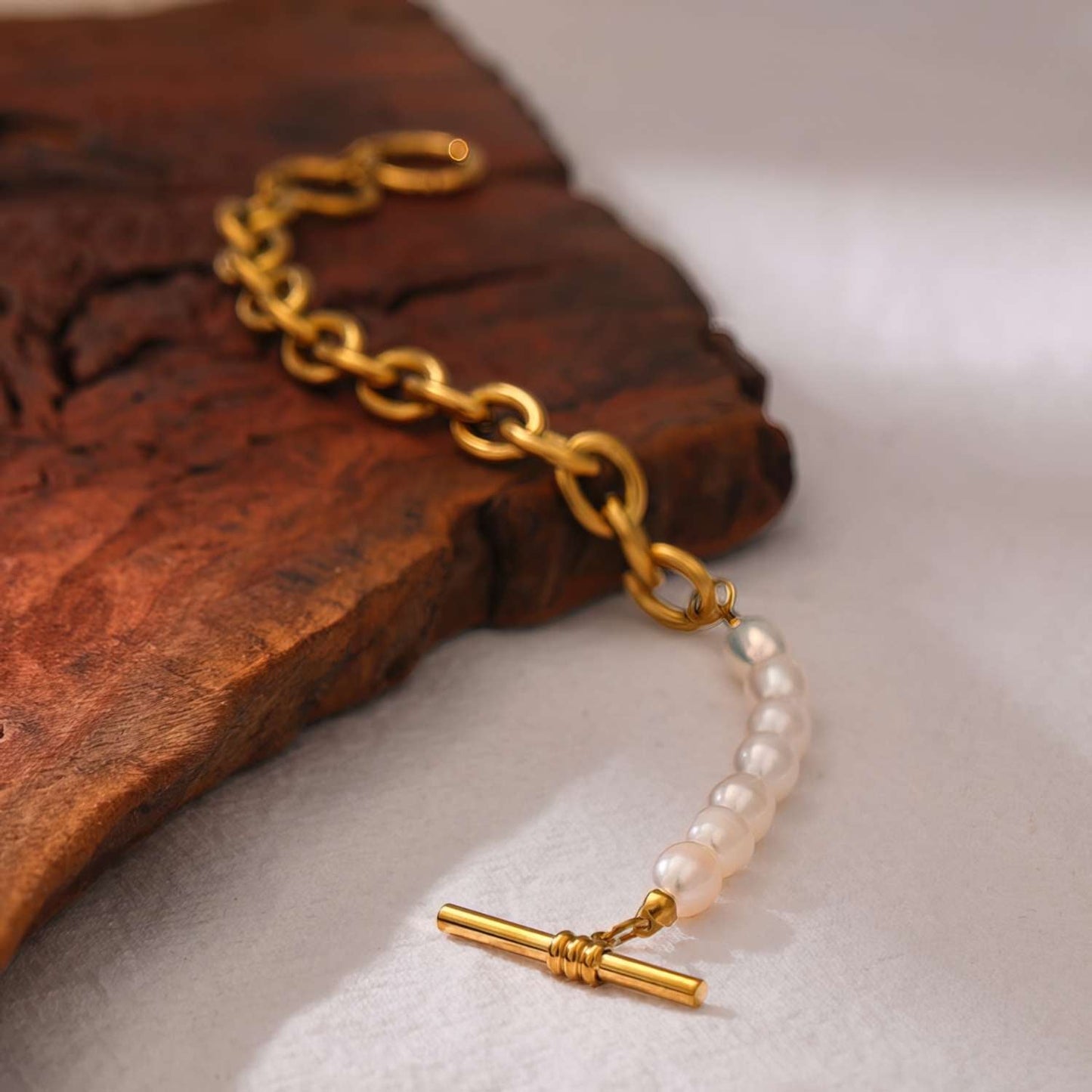 Yasmin Thick Pearl Bracelet