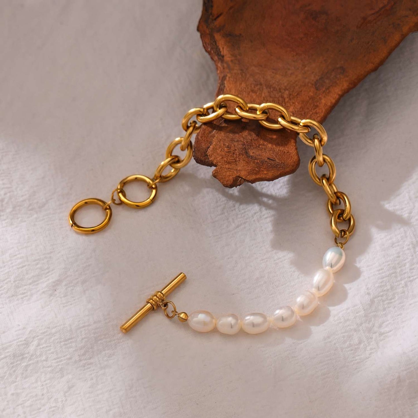 Yasmin Thick Pearl Bracelet