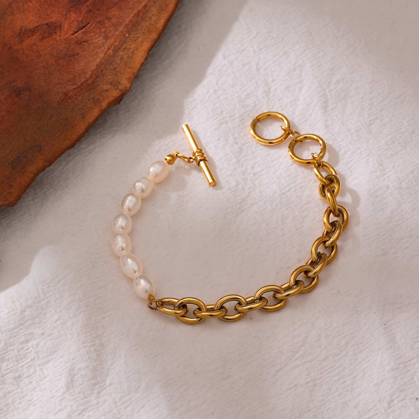 Yasmin Thick Pearl Bracelet
