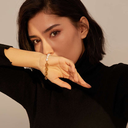 Yasmin Thick Pearl Bracelet